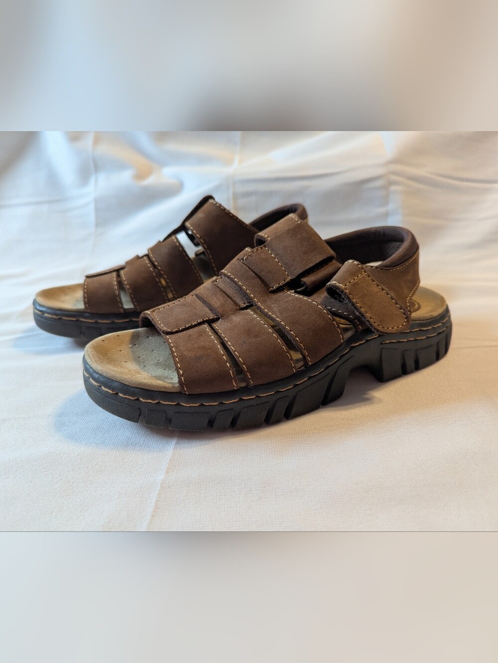 Ladies Bear Traps Leather Sandals Size 6 M